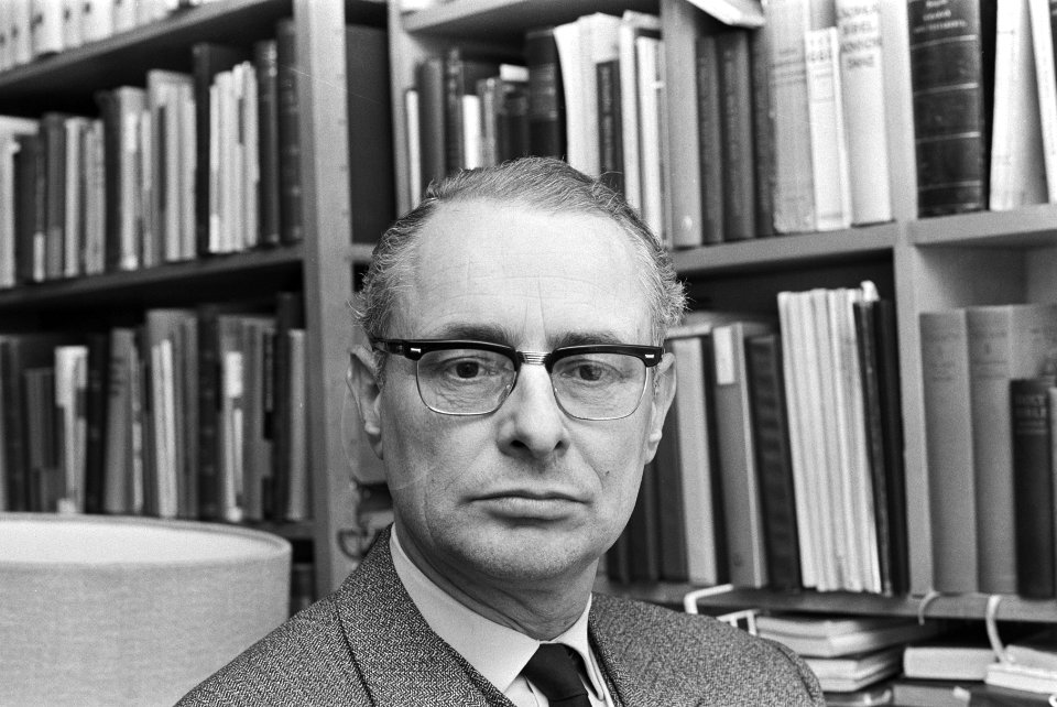 Opdracht Wegener Courant Conc drs. mr. C. B. Posthumus Meyjes , kop, Bestanddeelnr 924-0791