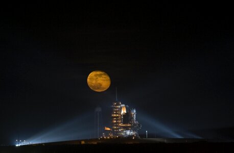 Endeavour shuttle space photo