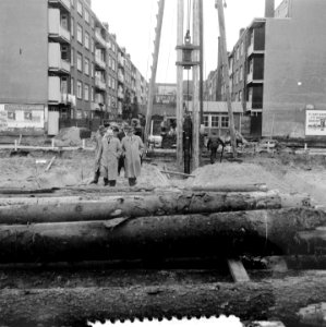 Opdrachten Heiwerk eerste paal Minervaplein, Bestanddeelnr 907-4851