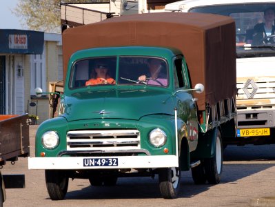 Opel 1.75T-330 (1959) licence UN-49-32 pic2