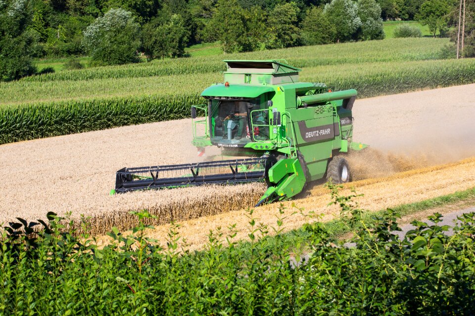Harvester agricultural machine agriculture