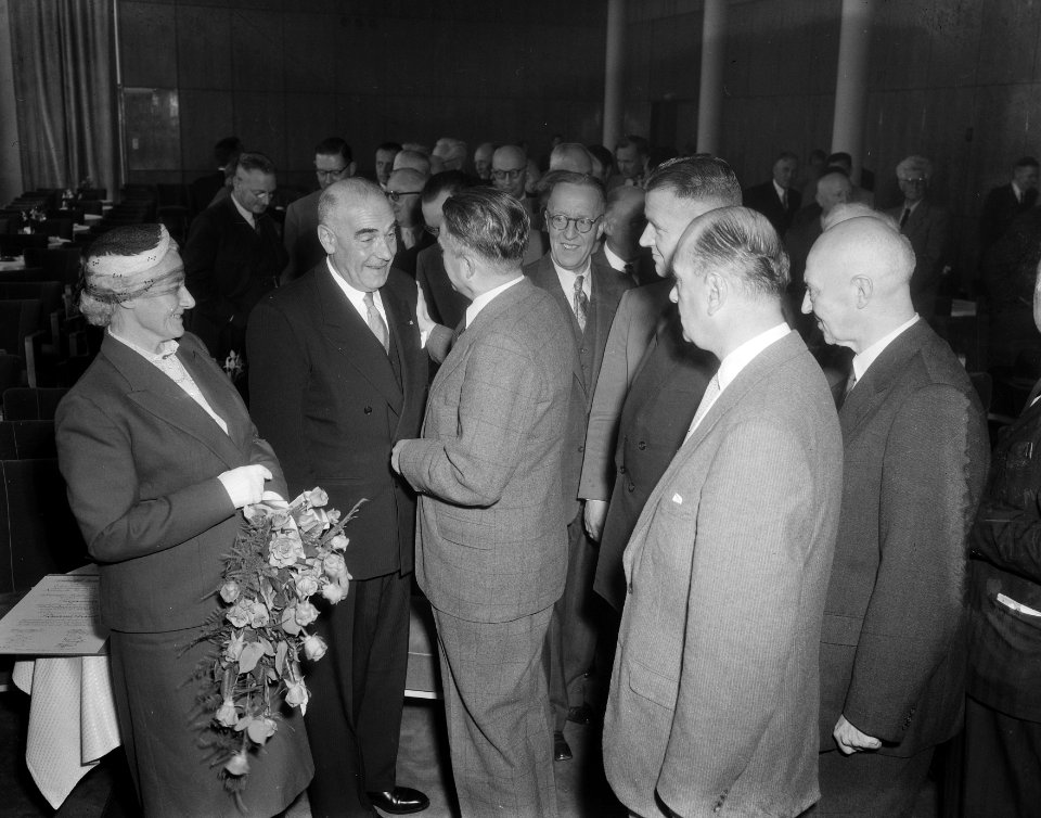 Opdrachten Koninklijk Instituut van Ingenieurs Den Haag, Bestanddeelnr 906-5794