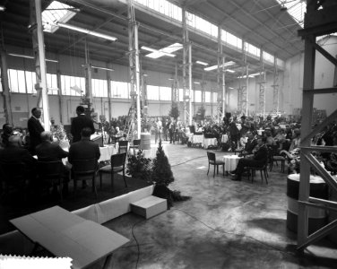 Opening fabriek Rustoleum te Haarlem, Bestanddeelnr 911-3521