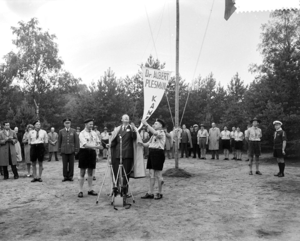 Opening dr. Plesmankamp te Austerlitz, Bestanddeelnr 911-4537