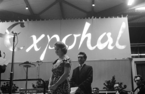Opening Expohal te Hilversum door Prinses Irene, Bestanddeelnr 911-6674