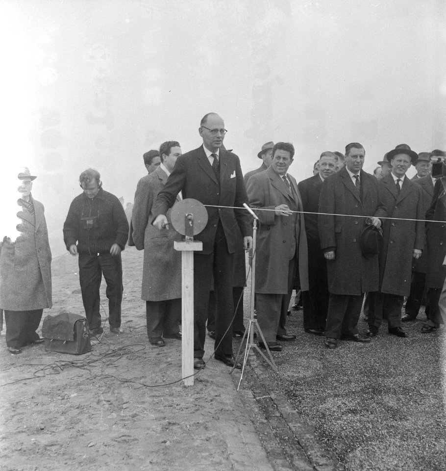 Opening E 36 door ir. Maris, Bestanddeelnr 912-1963