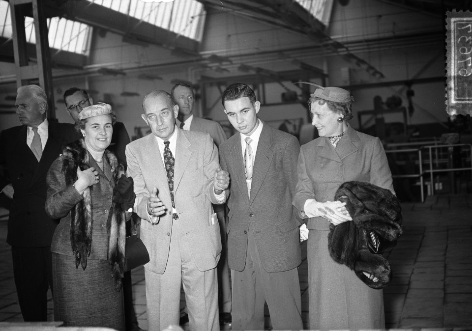 Opening General Tyre nieuwe bandenfabriek Amsterdam, Bestanddeelnr 906-7637