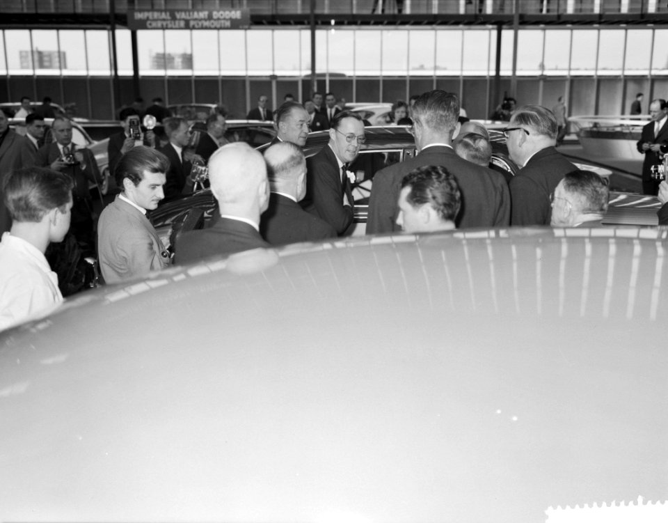 Opening autotentoonstelling in de nieuwe RAI door Prins Bernhard , Prins Bernhar, Bestanddeelnr 912-0454