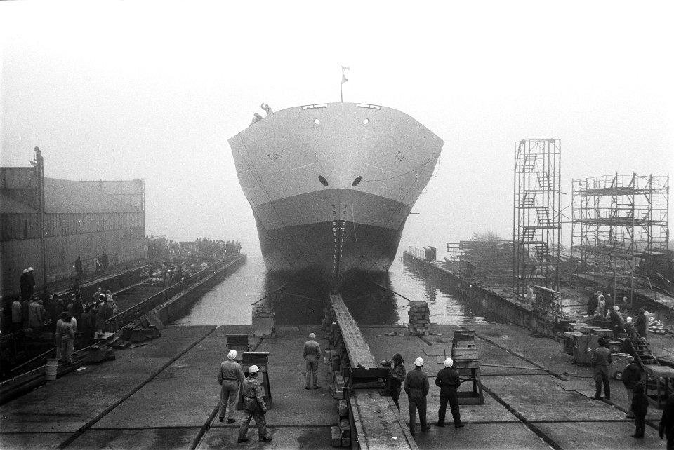 Opdracht Zaanlandse Scheepsbouw Mij tewaterlating ms. Tiber, Bestanddeelnr 923-9963