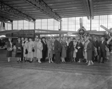 Opdrachten Hotelrevue van het Horecaf congres eerste da bezoek aan Schiphol, Bestanddeelnr 909-8640