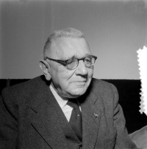 Opdrachten jongetje fam. J. A. Feeners Amsterdam, Bestanddeelnr 907-4869