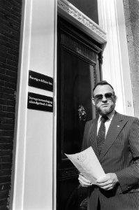 Opening Aruba Huis in Den Haag . Politieke leider Betico Croes voor het Aruba, Bestanddeelnr 932-0691