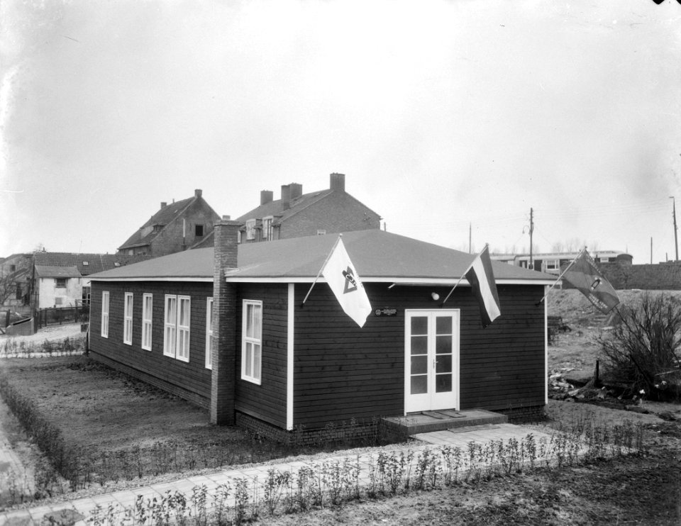 Opening barak in Moerdijk, Bestanddeelnr 906-3416