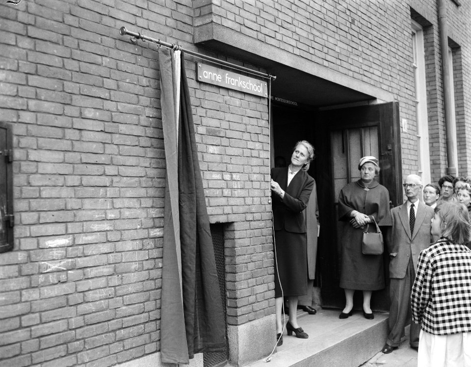Opening Anne Frankschool in de Nierstraat, Bestanddeelnr 908-6703