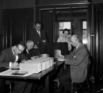 Opdrachten loting bij firma ORSI Weesperzijde 30, Bestanddeelnr 907-6959