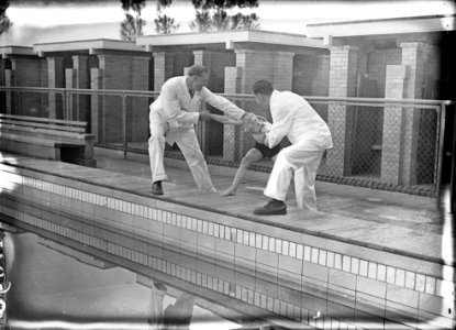 Opening gemeentezwembad, Bestanddeelnr 902-1698