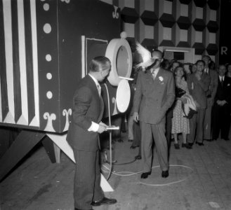 Opening fototentoonstelling Amsterdam door Prins Bernhard, Bestanddeelnr 905-1878