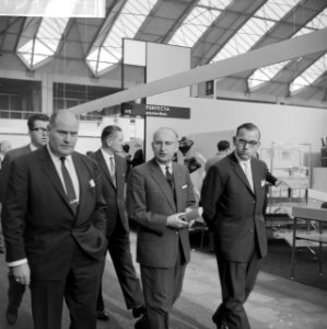 Opening Dacova in de Nieuwe RAI Rondgang over tentoonstelling, Bestanddeelnr 913-1514