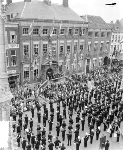 Opening feest KMA Breda. Overizcht, Bestanddeelnr 905-8424