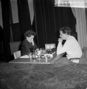 Opening Danlonlustrumschaaktoernooi, Bykowa tegen Benini, Bestanddeelnr 911-7098