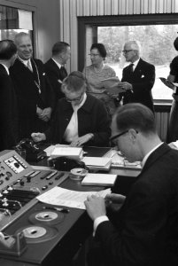 Opening gebouw Wereldomroep door koningin, Bestanddeelnr 913-0343