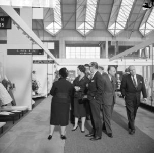 Opening Dacova in de Nieuwe RAI Rondgang over tentoonstelling, Bestanddeelnr 913-1513