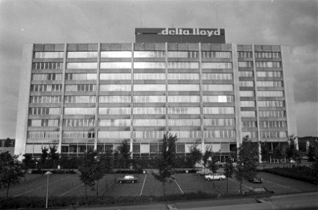 Opdracht Volkskrant, exterieur gebouw Delta Lloyd te Amsterdam, Bestanddeelnr 926-5803