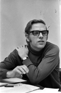 Opdracht Volkskrant in KNVB-sportcentrum te Zeist, KNVB-arts Frits Kessel (kop), Bestanddeelnr 926-1012