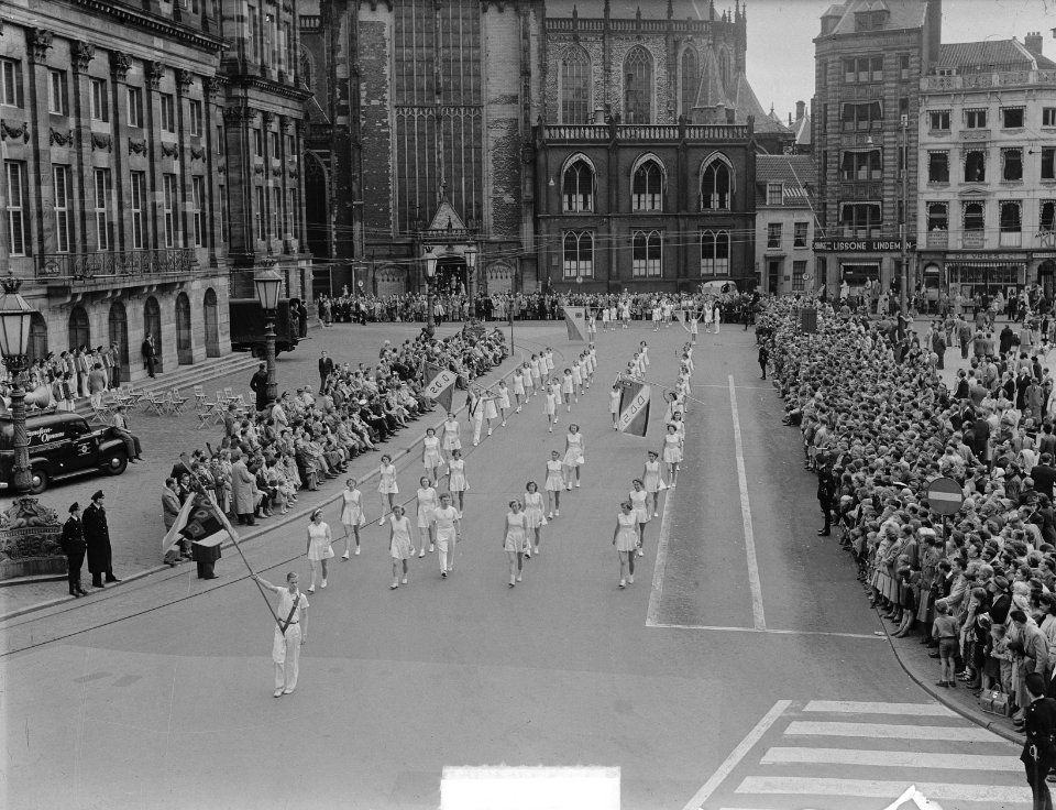 Opening Amsterdamse sportweek Defile op de Dam, Bestanddeelnr 904-6459