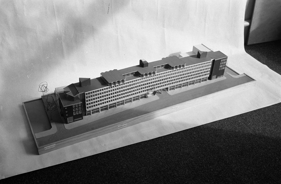 Opdracht Volkskrant Maquette, Bestanddeelnr 914-9262