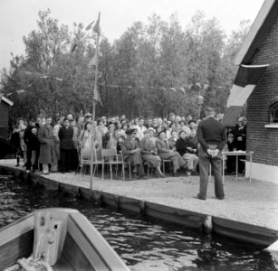 Opening centrum afdeling Watersport van de Personeelsvereniging van het minister, Bestanddeelnr 904-5683