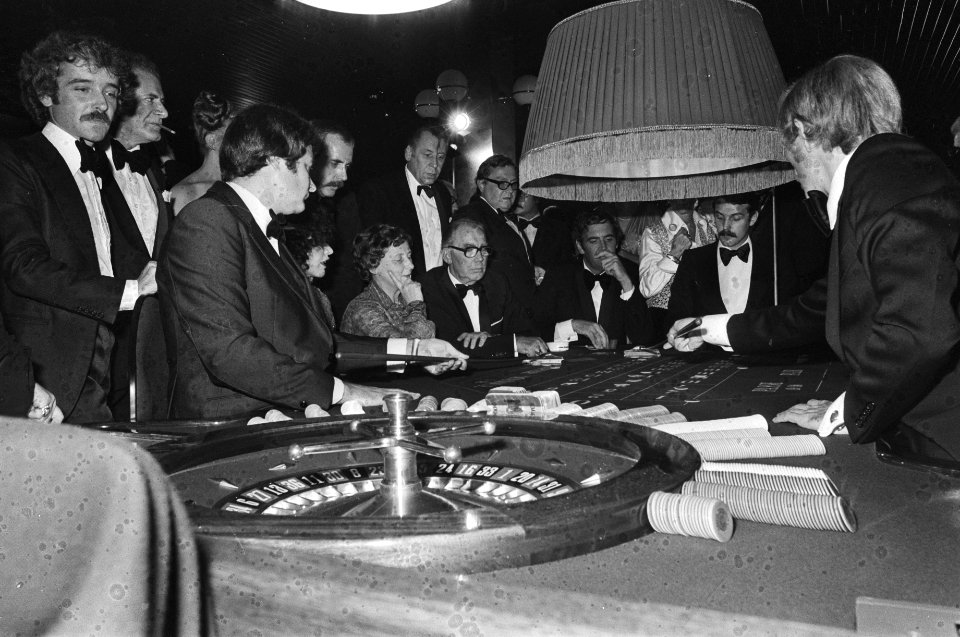 Opening Casino Zandvoort overzicht van het casino in bedrijf, Bestanddeelnr 928-8117