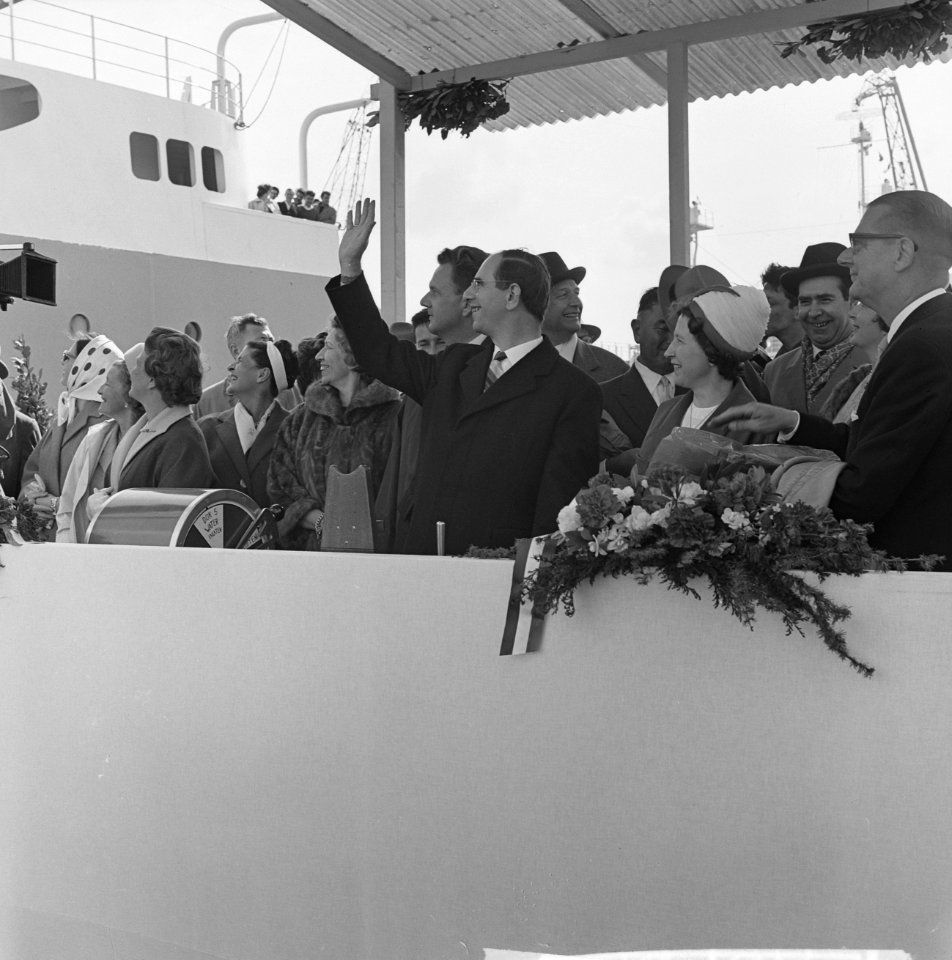 Opening 200000 ton metende dok bij Verolme (Rozenburg) (korte reportage), Bestanddeelnr 913-9198