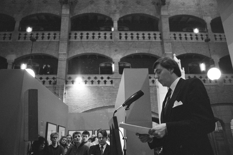Opening Berlagetentoonstellling in Koopmansbeurs in Amsterdam door minister Nijp, Bestanddeelnr 933-8627