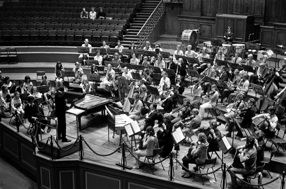 Opdracht Volkskrant alternatief concert in Concertgebouw, Bestanddeelnr 923-6034