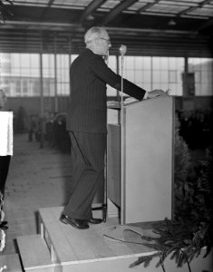 Opening Beynes fabrieken in Beverwijk, Bestanddeelnr 904-2718