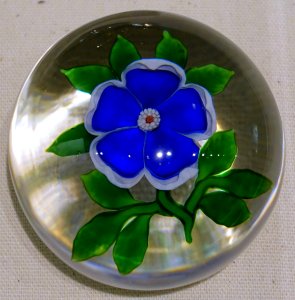 Paperweight by Cristallerie de Baccarat, France, c. 1850, glass - Currier Museum of Art - Manchester, NH - DSC07816