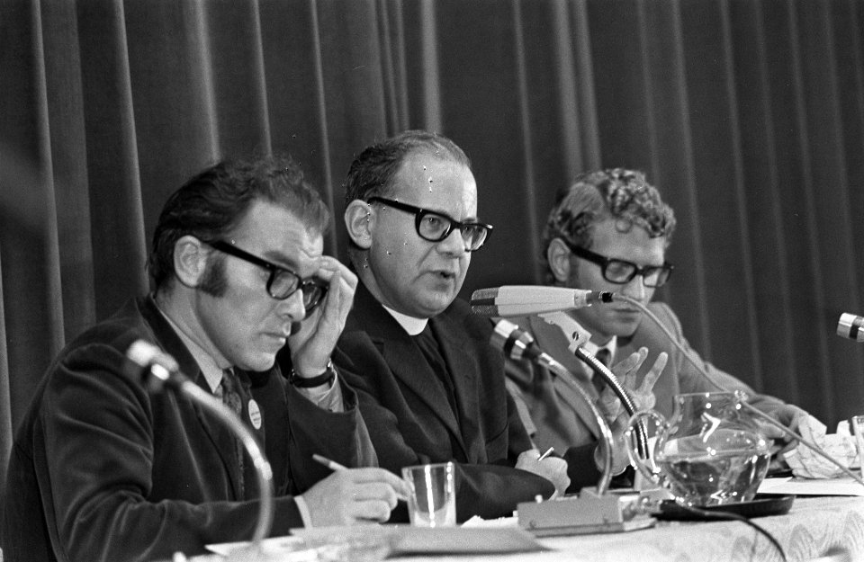 Opdracht Volkskrant Congres Kerk in de Maatschappij van Sepriaprint in Nispen, Bestanddeelnr 923-8916
