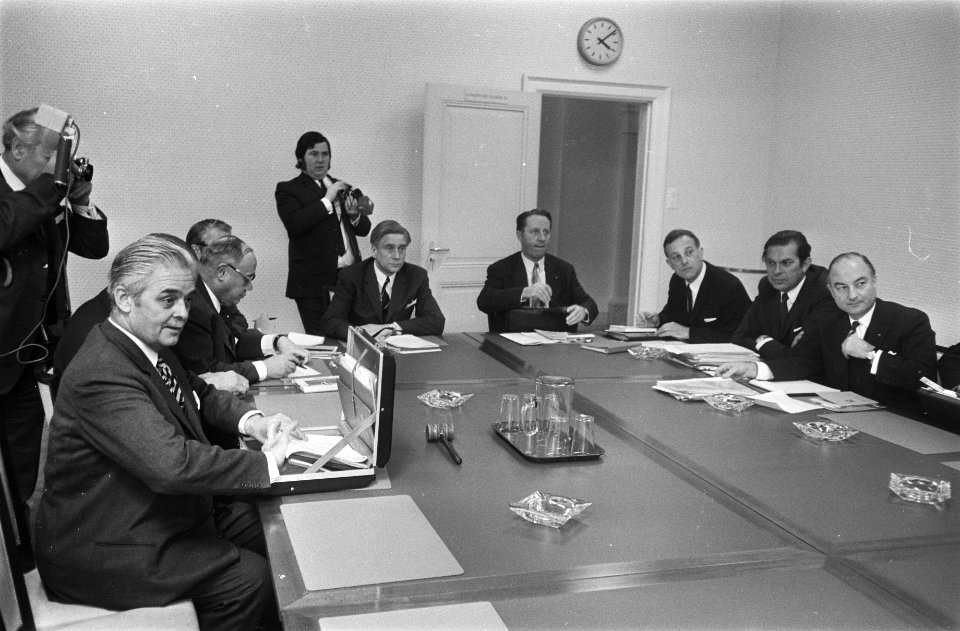 Partijen rond de tafel, Bestanddeelnr 924-3436