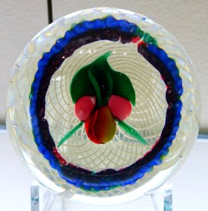Paperweight by the New England Class Company, East Cambridge MA, c. 1850, glass - Currier Museum of Art - Manchester, NH - DSC08091