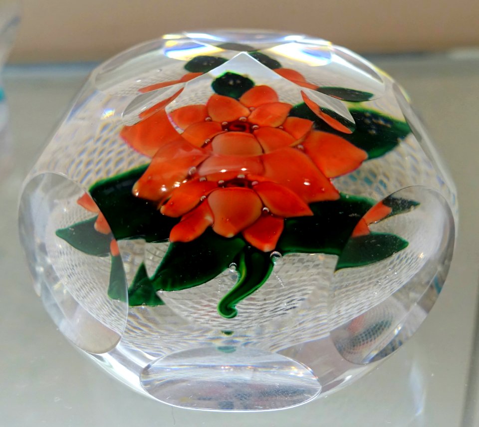 Paperweight by the New England Class Company, East Cambridge MA, c. 1850, glass - Currier Museum of Art - Manchester, NH - DSC08078