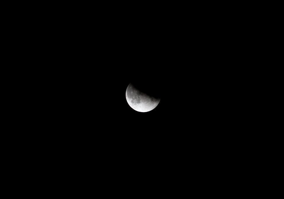 Partielle Mondfinsternis 2
