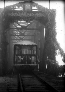 Opening brug Zaltbommel, Bestanddeelnr 901-9952