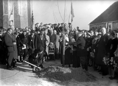 Opening boomplantdag, Bestanddeelnr 902-4385