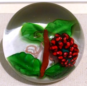 Paperweight by Cristallerie de Pantin, France, c. 1850, glass - Currier Museum of Art - Manchester, NH - DSC07837