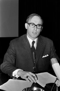 Opdracht Volkskrant. Horecava symposium. Drs. J. Vergouwen, Bestanddeelnr 923-1333