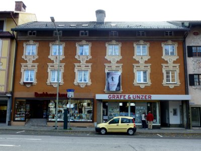 Partenkirchen-Rathausplatz15-16 photo