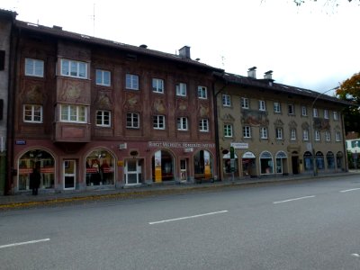 Partenkirchen-Bahnhofstr1-3