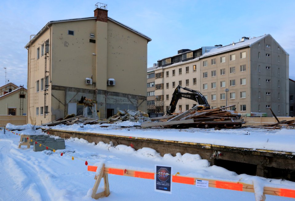 Parcel office Oulu railway station 20190203 03