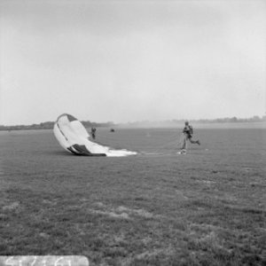 Parachutistenopleiding te Gilze-Rijen (NB), Bestanddeelnr 919-1719